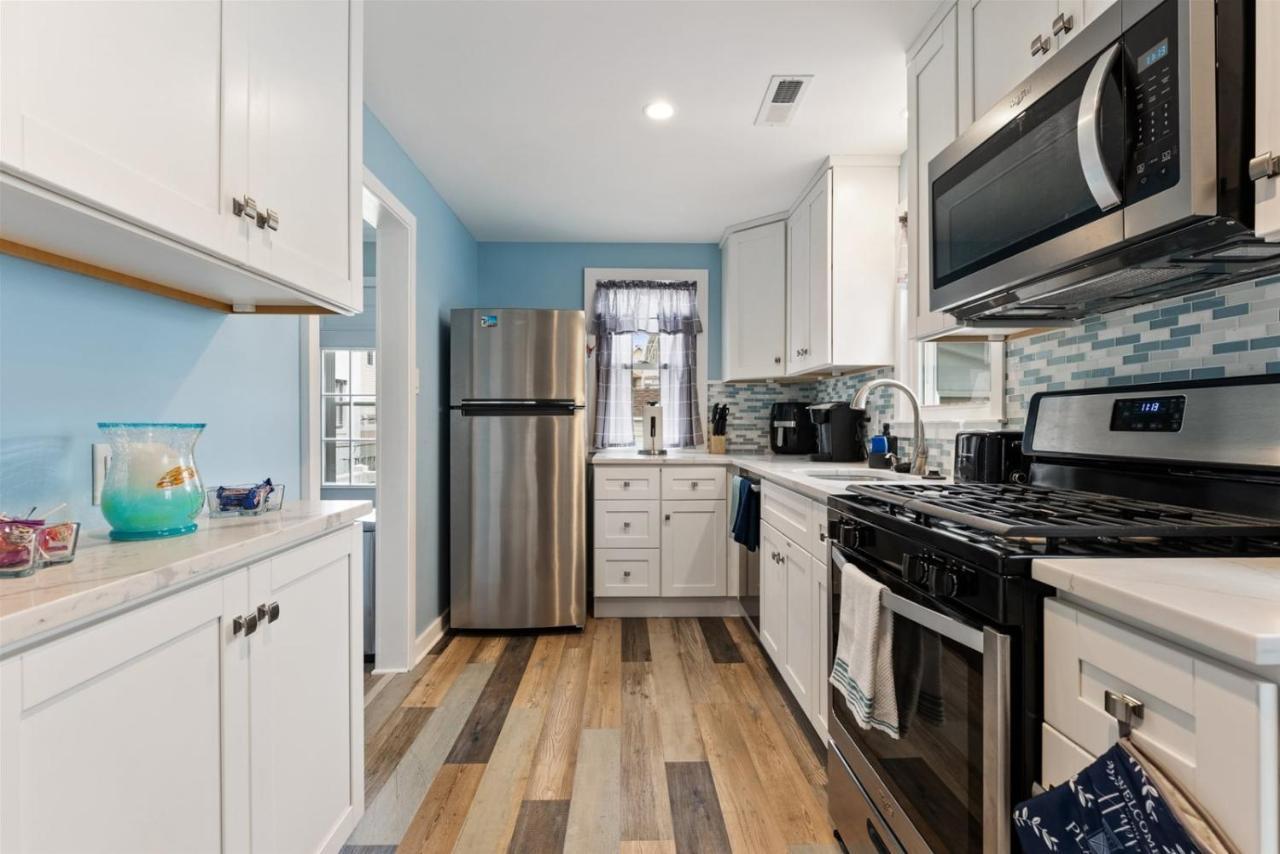 Newly Renovated 4 Bedroom Home Only 2 Blocks From The Beach! Wildwood Bagian luar foto