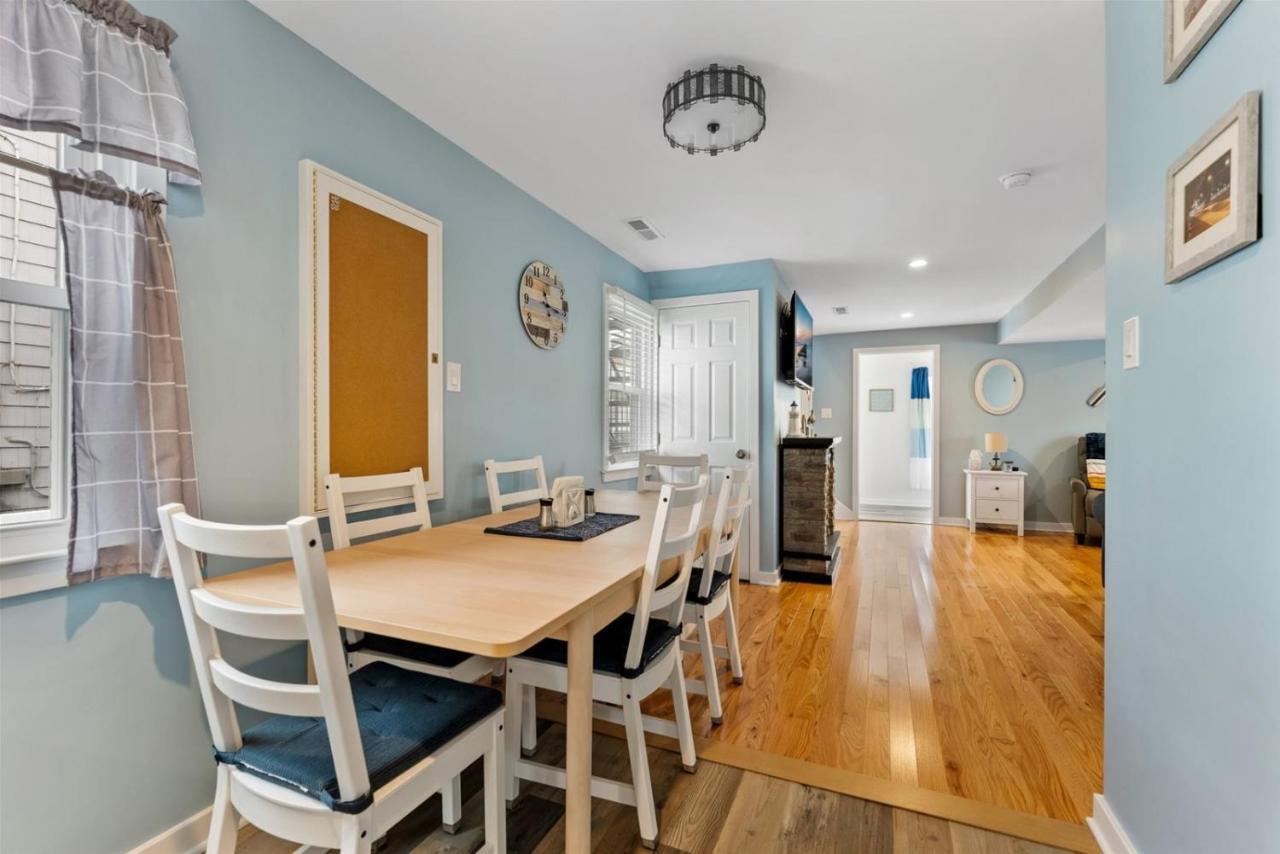 Newly Renovated 4 Bedroom Home Only 2 Blocks From The Beach! Wildwood Bagian luar foto