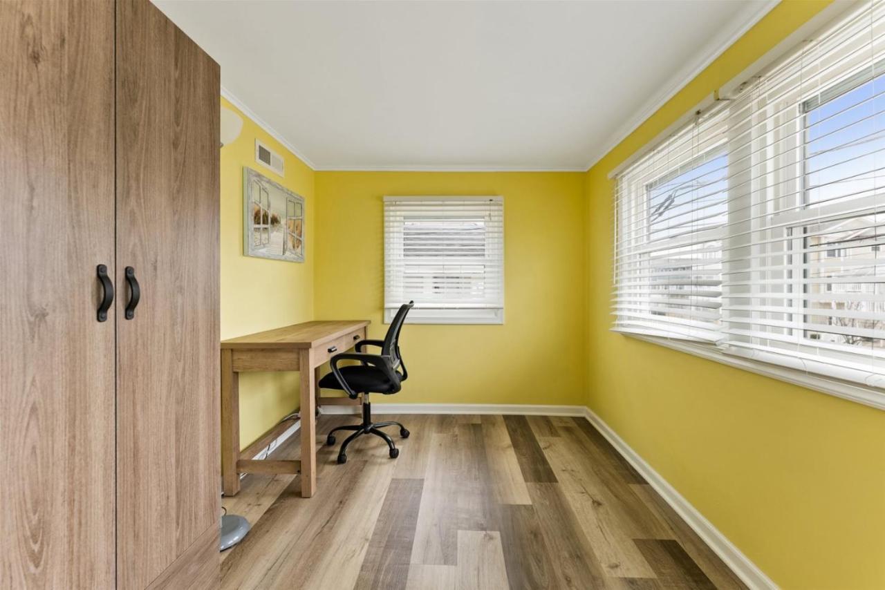 Newly Renovated 4 Bedroom Home Only 2 Blocks From The Beach! Wildwood Bagian luar foto